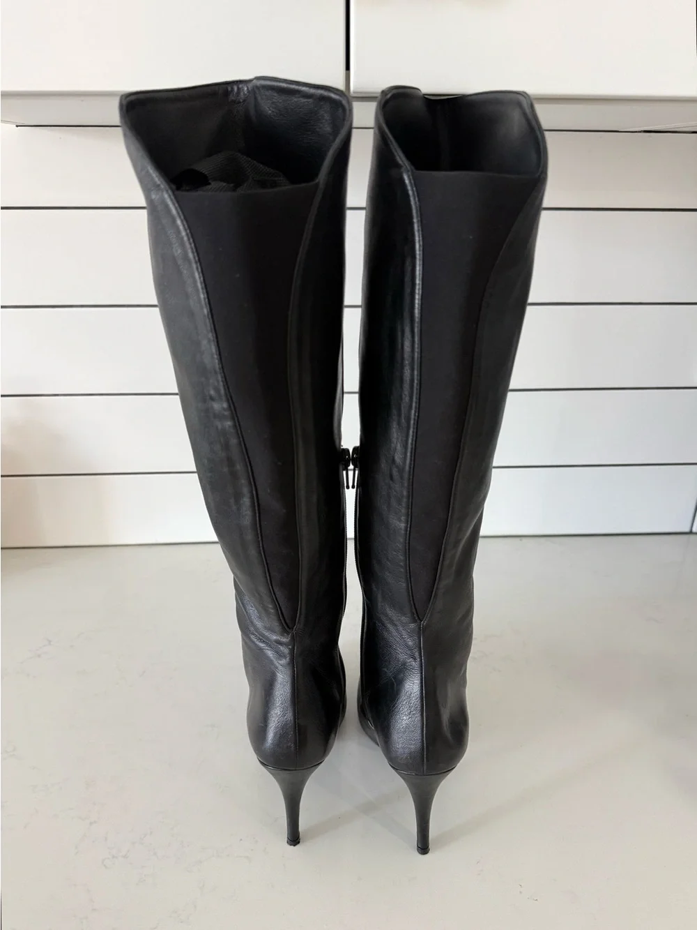 Stuart Weitzman Black Leather Knee-High Tall Stiletto Heel Stretch Boots - US 6 - Picture 5 of 7